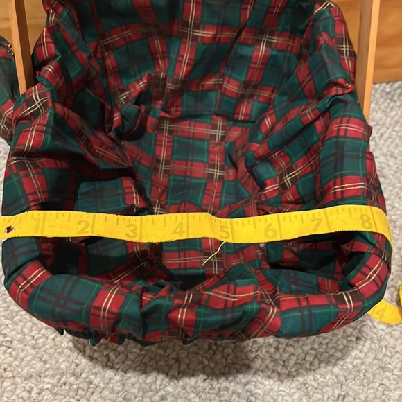 Country Woven Collection GRAND Basket with Removable Christmas Plaid Liners - Picture 10 of 12